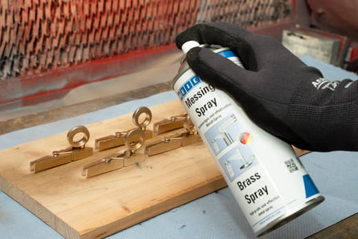 WEICON Messing-Spray – Anwendung