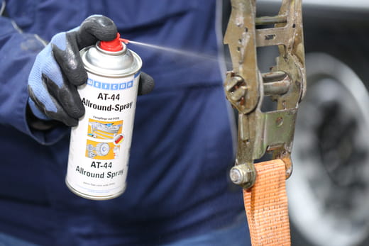 WEICON AT-44 Allround-Spray – Anwendung WEICON AT-44 Allround-Spray – Anwendung