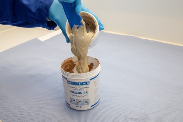 Anwendungsbeispiel WEICON BR: Propeller und Bronzeteile instand setzen