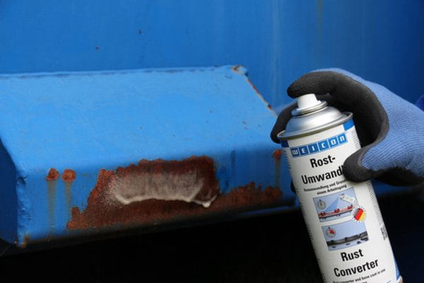 Anwendungsbeispiel WEICON Rostumwandler: Rost an Stahlteilen umwandeln