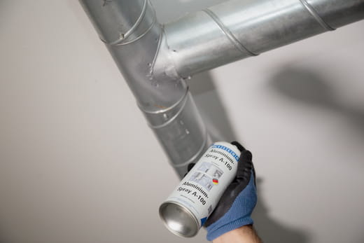 WEICON Aluminium-Spray A-100 abriebfest – Anwendung WEICON Aluminium-Spray A-100 abriebfest – Anwendung