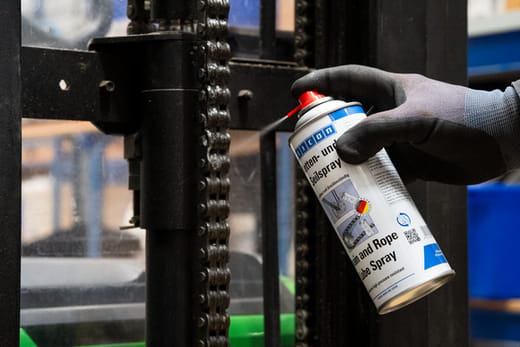 WEICON Ketten- und Seilspray – Anwendung WEICON Ketten- und Seilspray – Anwendung