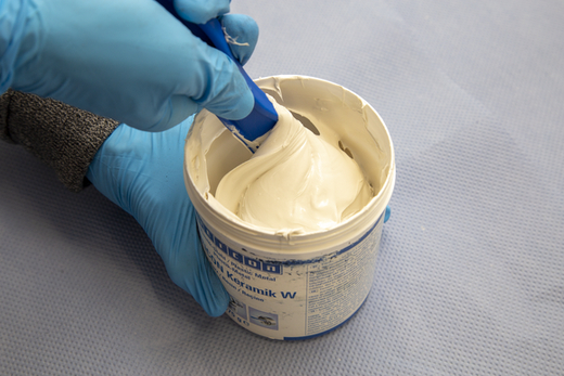 WEICON Keramik W – Anwendung