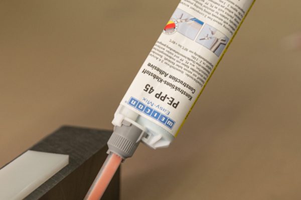 Anwendungsbeispiel WEICON Easy-Mix PE-PP 45: Tanks aus Polyethylen reparieren