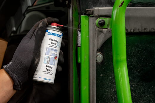 WEICON Beschlag-Spray – Anwendung
