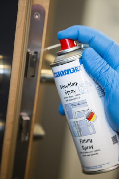 WEICON Beschlag-Spray – Anwendung WEICON Beschlag-Spray – Anwendung