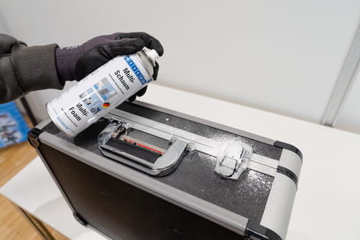 WEICON Multi-Schaum – Anwendung WEICON Multi-Schaum – Anwendung