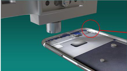 Herstellerbild MBT: Hotmelt-Linie im Smartphone-Mittelrahmen, 0,24 mm breit und 0,18 mm hoch