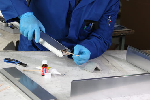 WEICON Aluminium-Minutenkleber – Anwendung
