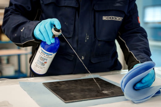 WEICON WSD 400 Druckluft-Sprühdose – Anwendung
