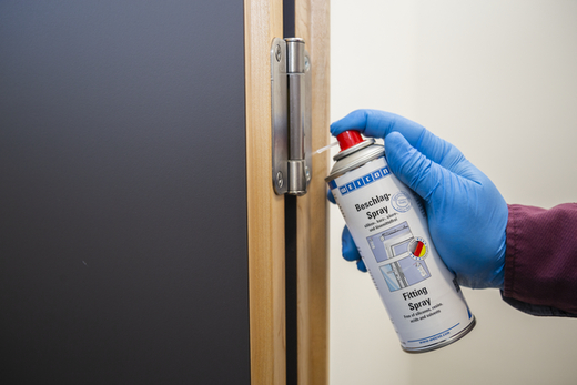 WEICON Beschlag-Spray – Anwendung WEICON Beschlag-Spray – Anwendung