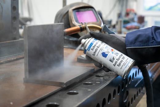 WEICON Schweißschutz-Spray HP – Anwendung WEICON Schweißschutz-Spray HP – Anwendung