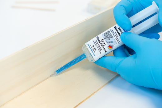 WEICON Epoxyd-Minutenkleber – Anwendung WEICON Epoxyd-Minutenkleber – Anwendung