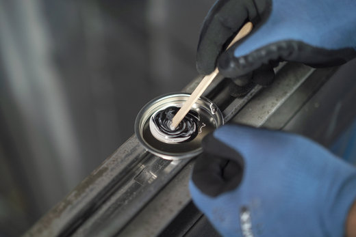 WEICON Aluminium-Minutenkleber – Anwendung WEICON Aluminium-Minutenkleber – Anwendung