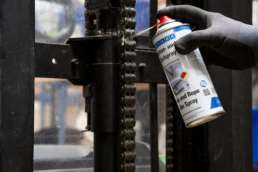 WEICON Ketten- und Seilspray – Anwendung