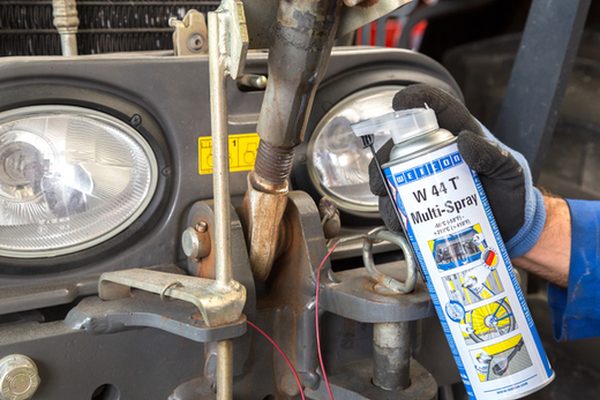 Anwendungsbeispiel WEICON W 44 T® Multi-Spray: Kriechen, lösen und schützen mit Multifunktionsöl
